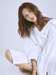 Yuxi Zhang feet photo 16