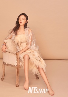 Yuxi Zhang feet photo 12