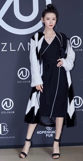 Yuxi Zhang feet photo 10