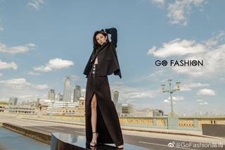 Yuxi Zhang feet photo 15
