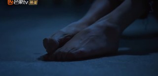 Yuxi Zhang feet photo 4