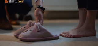 Yuxi Zhang feet photo 3