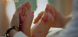 Yuxi Zhang feet photo 19