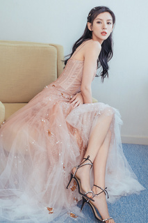 Yuxi Zhang feet photo 7