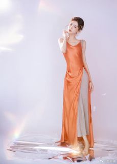Yuxi Zhang feet photo 10