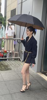 Yuxi Zhang feet photo 12