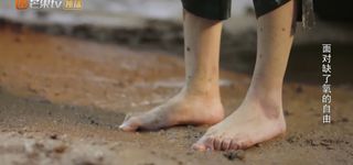 Yuxi Zhang feet photo 20