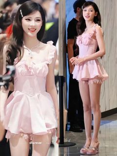 Yuxi Zhang feet photo 12