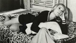 Yvette Mimieux feet photo thumbnail