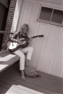 Yvette Mimieux feet photo thumbnail