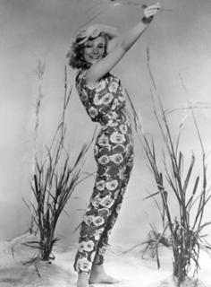 Yvette Mimieux feet photo thumbnail