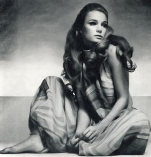 Yvette Mimieux feet photo thumbnail