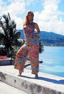 Yvette Mimieux feet photo thumbnail