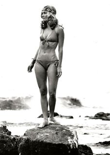 Yvette Mimieux feet photo thumbnail