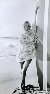 Yvette Mimieux feet photo thumbnail
