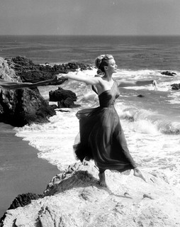 Yvette Mimieux feet photo thumbnail