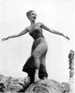 Yvette Mimieux feet photo thumbnail