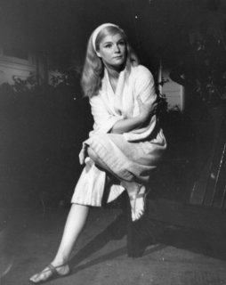 Yvette Mimieux feet photo thumbnail