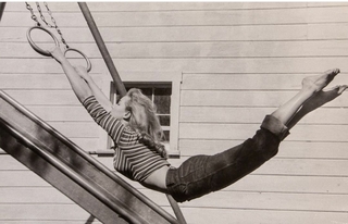 Yvette Mimieux feet photo thumbnail