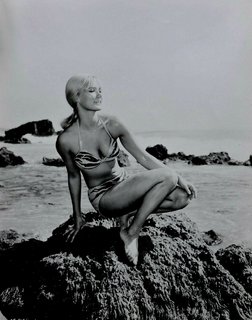 Yvette Mimieux feet photo thumbnail