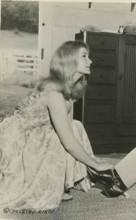 Yvette Mimieux feet photo thumbnail