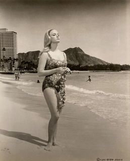 Yvette Mimieux feet photo thumbnail