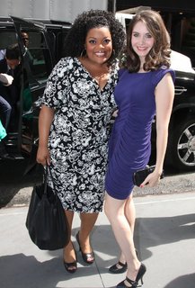 Yvette Nicole Brown feet photo 19