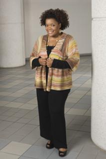 Yvette Nicole Brown feet photo 2