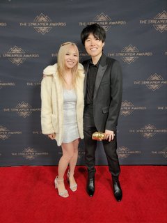 Yvonne 'Yvonnie' Ng feet photo 12