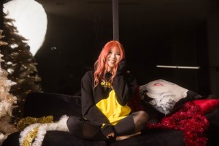 Yvonne 'Yvonnie' Ng feet photo 18