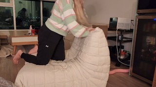 Yvonne 'Yvonnie' Ng feet photo 11