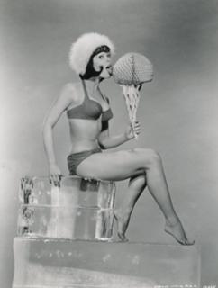 Yvonne Craig feet photo thumbnail