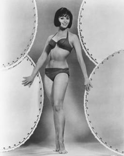 Yvonne Craig feet photo thumbnail