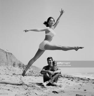 Yvonne Craig feet photo thumbnail