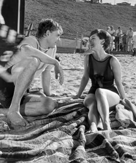 Yvonne Craig feet photo thumbnail