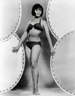 Yvonne Craig feet photo thumbnail