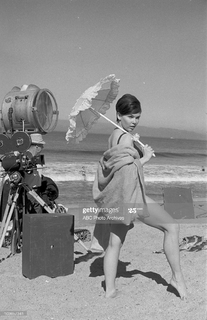 Yvonne Craig feet photo thumbnail