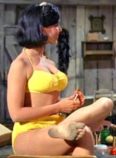 Yvonne Craig feet photo thumbnail