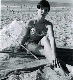 Yvonne Craig feet photo thumbnail