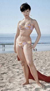 Yvonne Craig feet photo 1