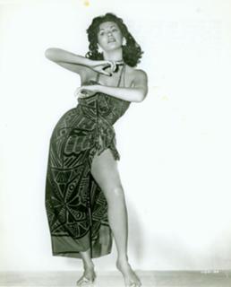 Yvonne De Carlo feet photo thumbnail