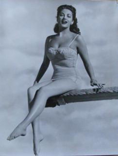 Yvonne De Carlo feet photo thumbnail