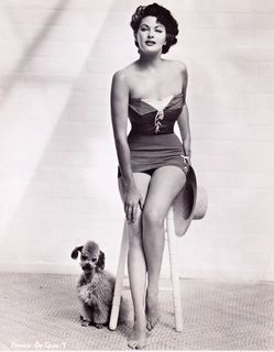 Yvonne De Carlo feet photo thumbnail