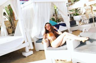 Yvonne Pferrer feet photo 1