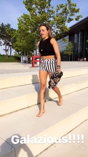 Yvonne Pferrer feet photo 3