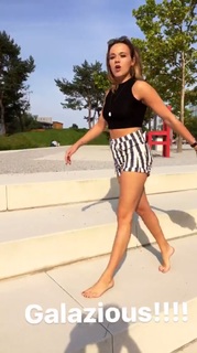 Yvonne Pferrer feet photo 1