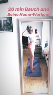 Yvonne Pferrer feet photo 14