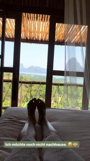 Yvonne Pferrer feet photo 14