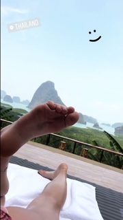 Yvonne Pferrer feet photo 16