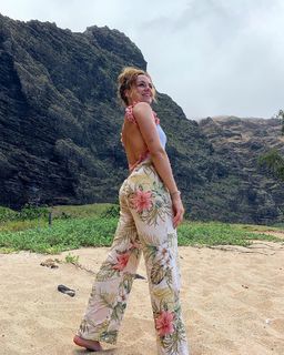 Yvonne Pferrer feet photo 7